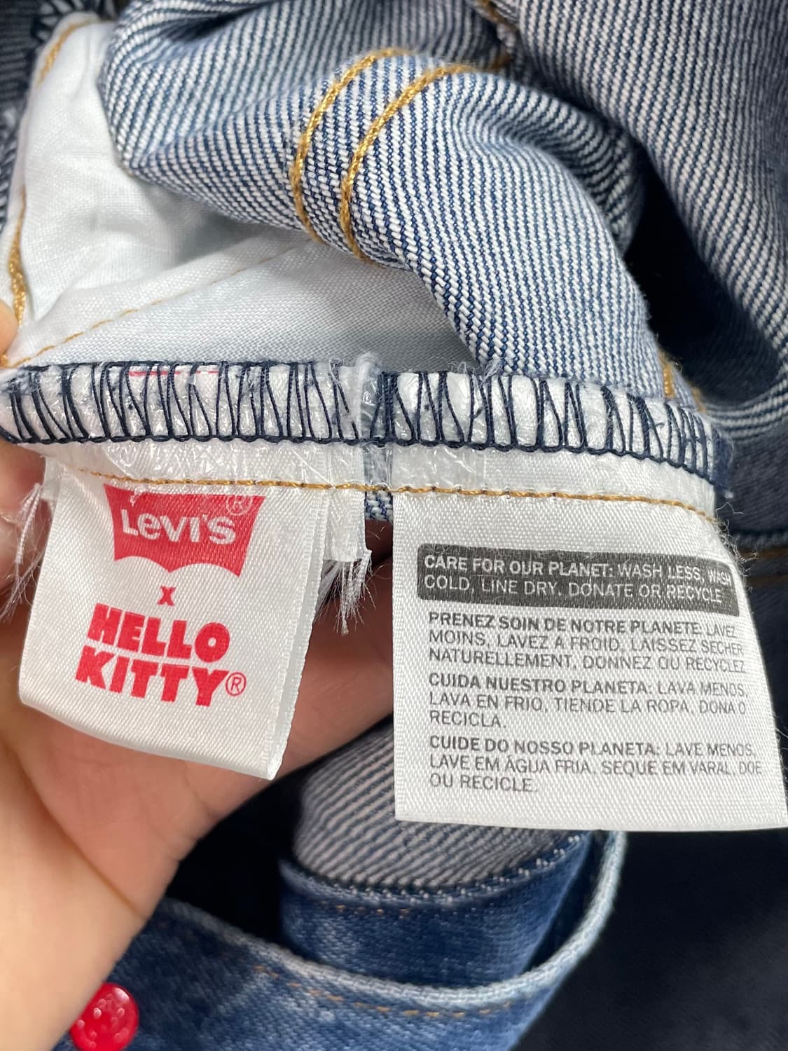리바이스 X 헬로키티 오버사이즈 청자켓 (on.398) 상품이미지6