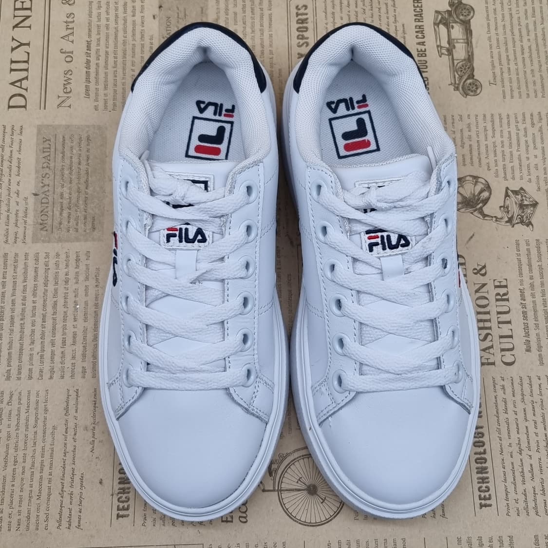 휠라 코트플럼피 여성스니커즈230 상품이미지2