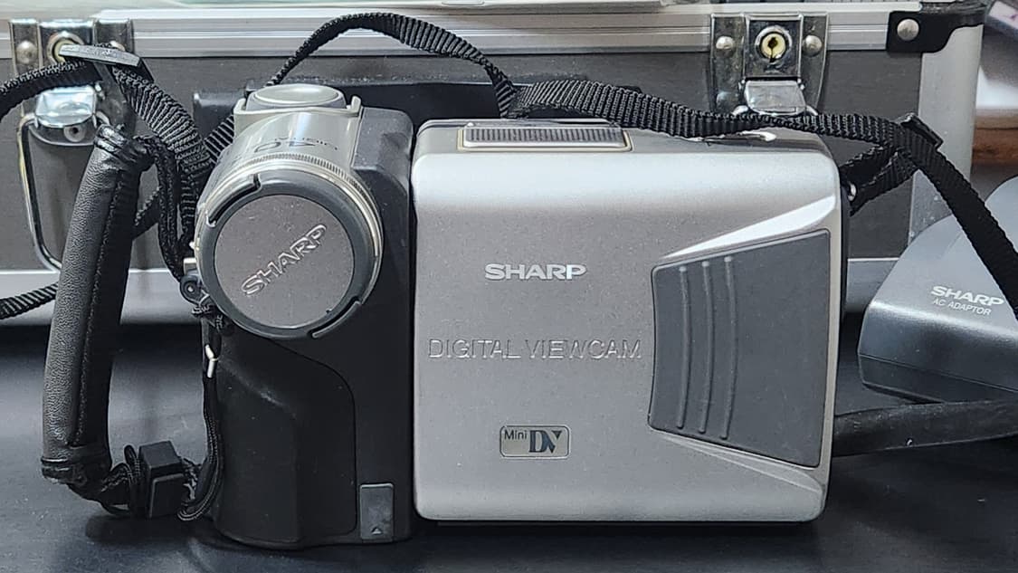 빈티지 6mm 캠코더 샤프 VL-DC5 (미사용) 상품이미지1