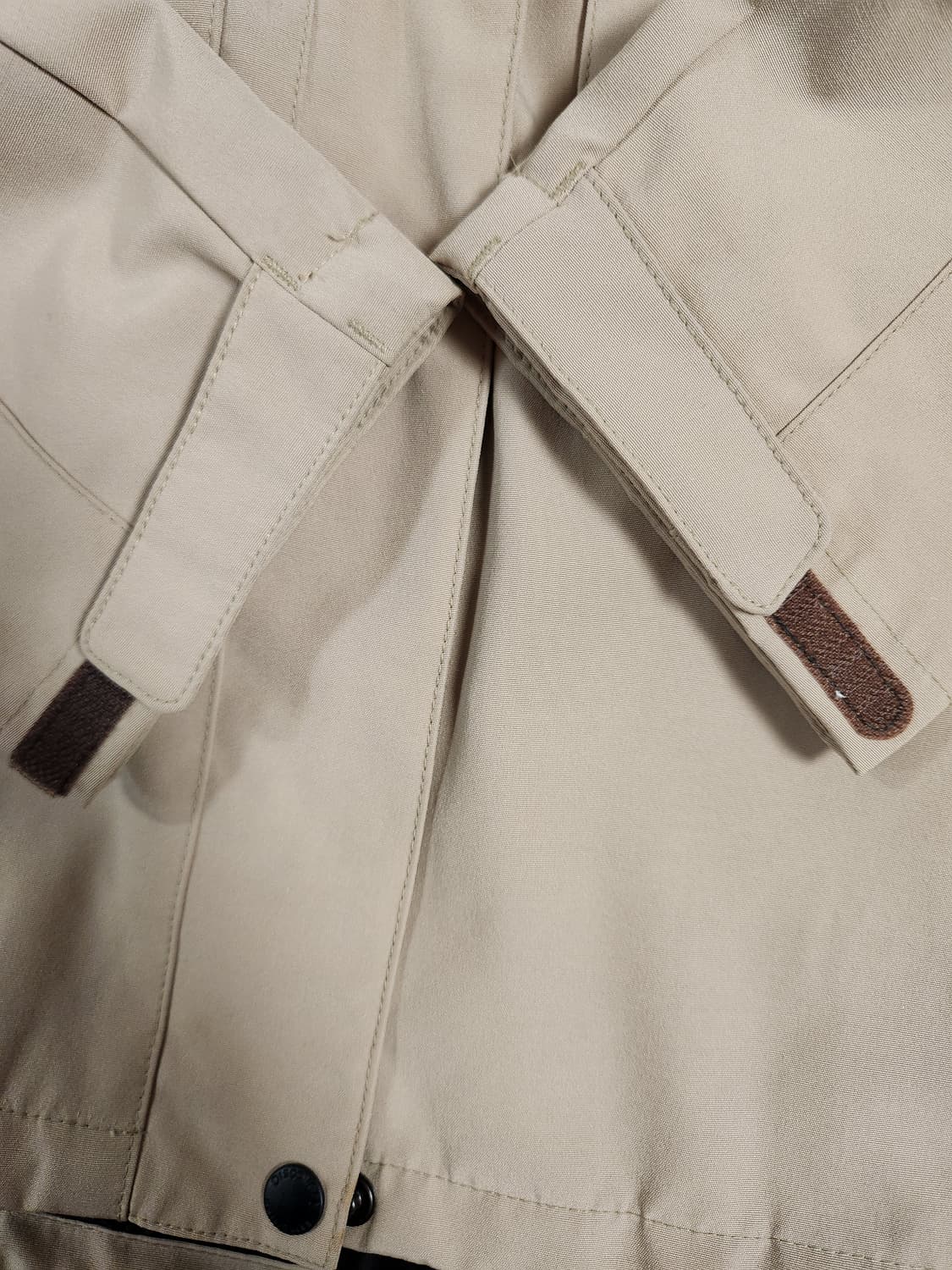 디스커버리 벤처포스 방풍 여성 바람막이 자켓 사이즈90 s

주머니 히든 상품이미지7