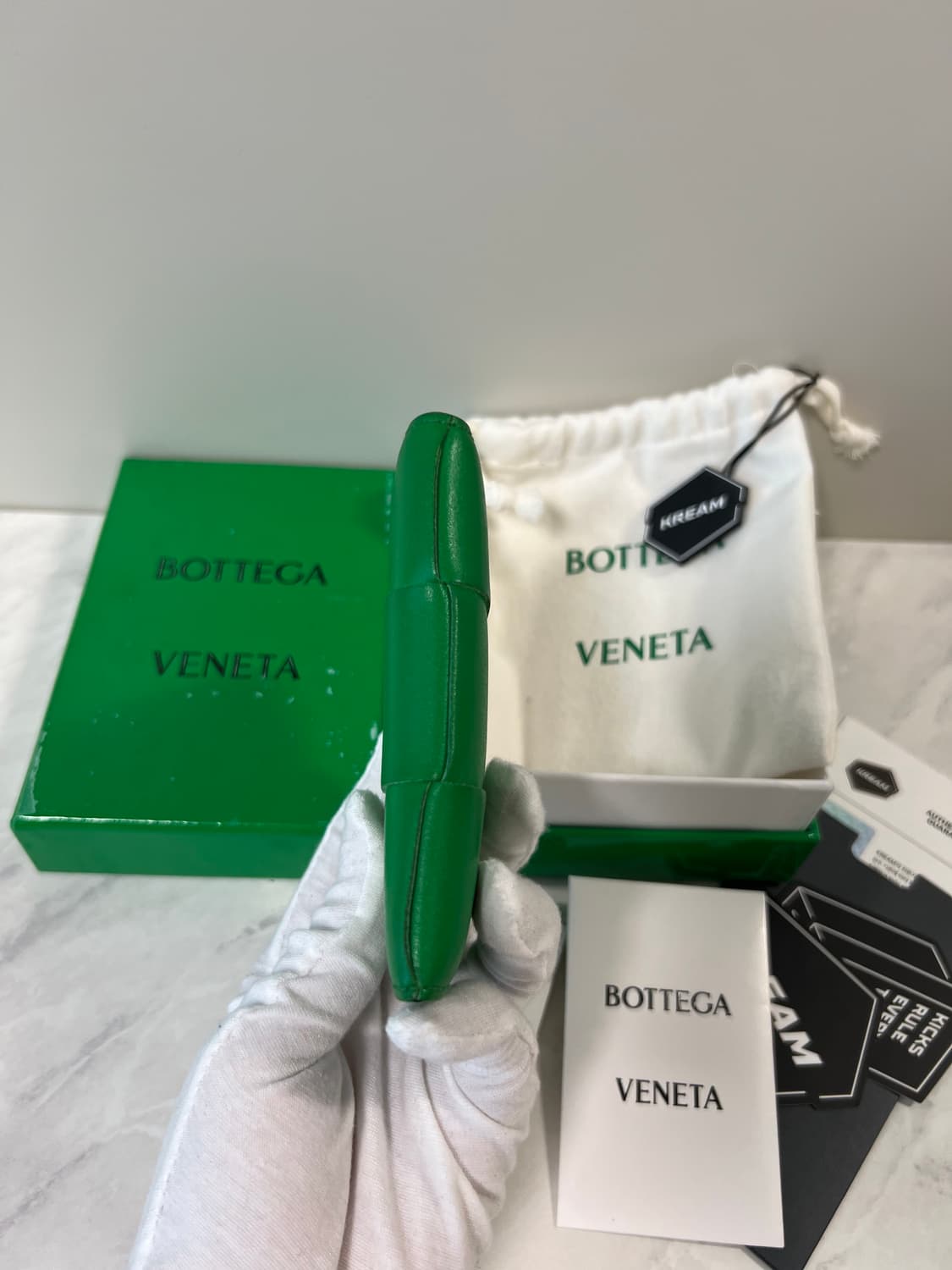 보테가베네타 플랩 카드지갑 상품이미지7