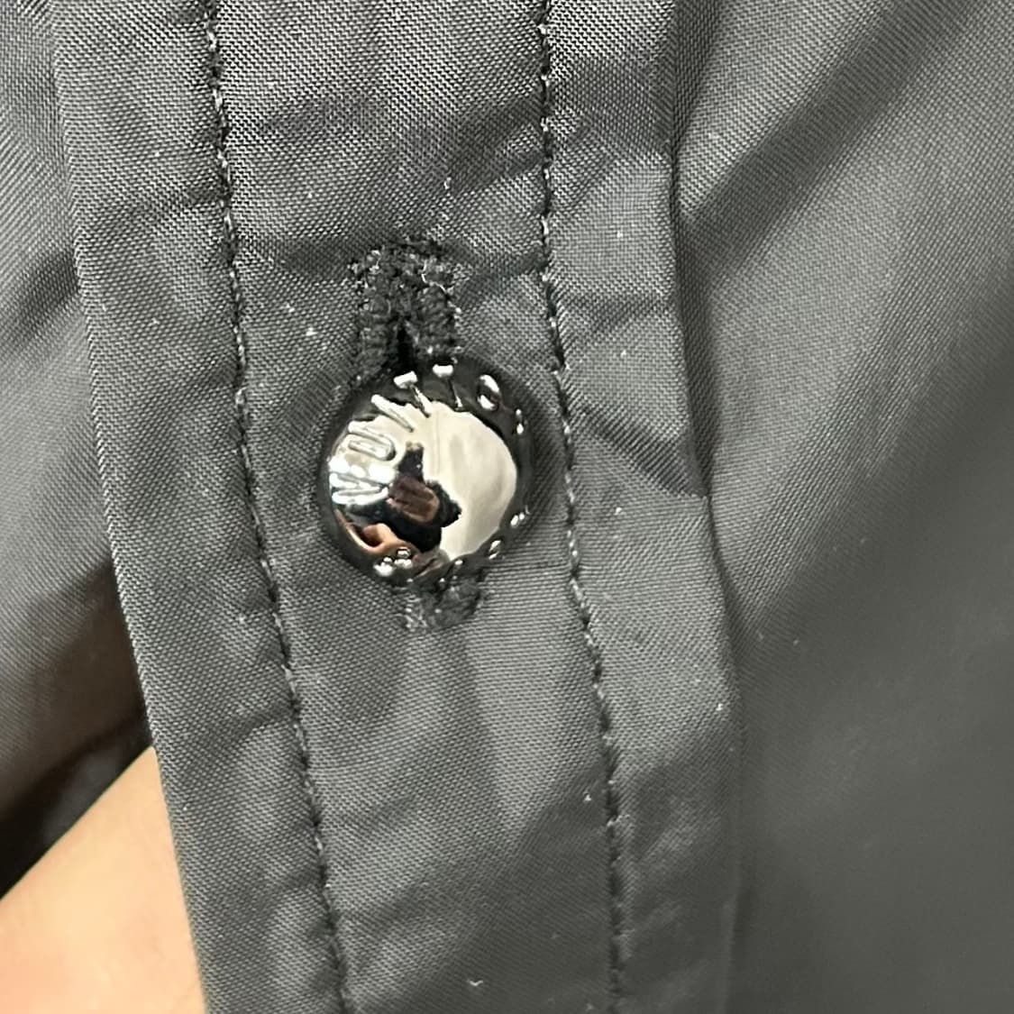 루이비통 블랙 나일론 셔츠 상품이미지7