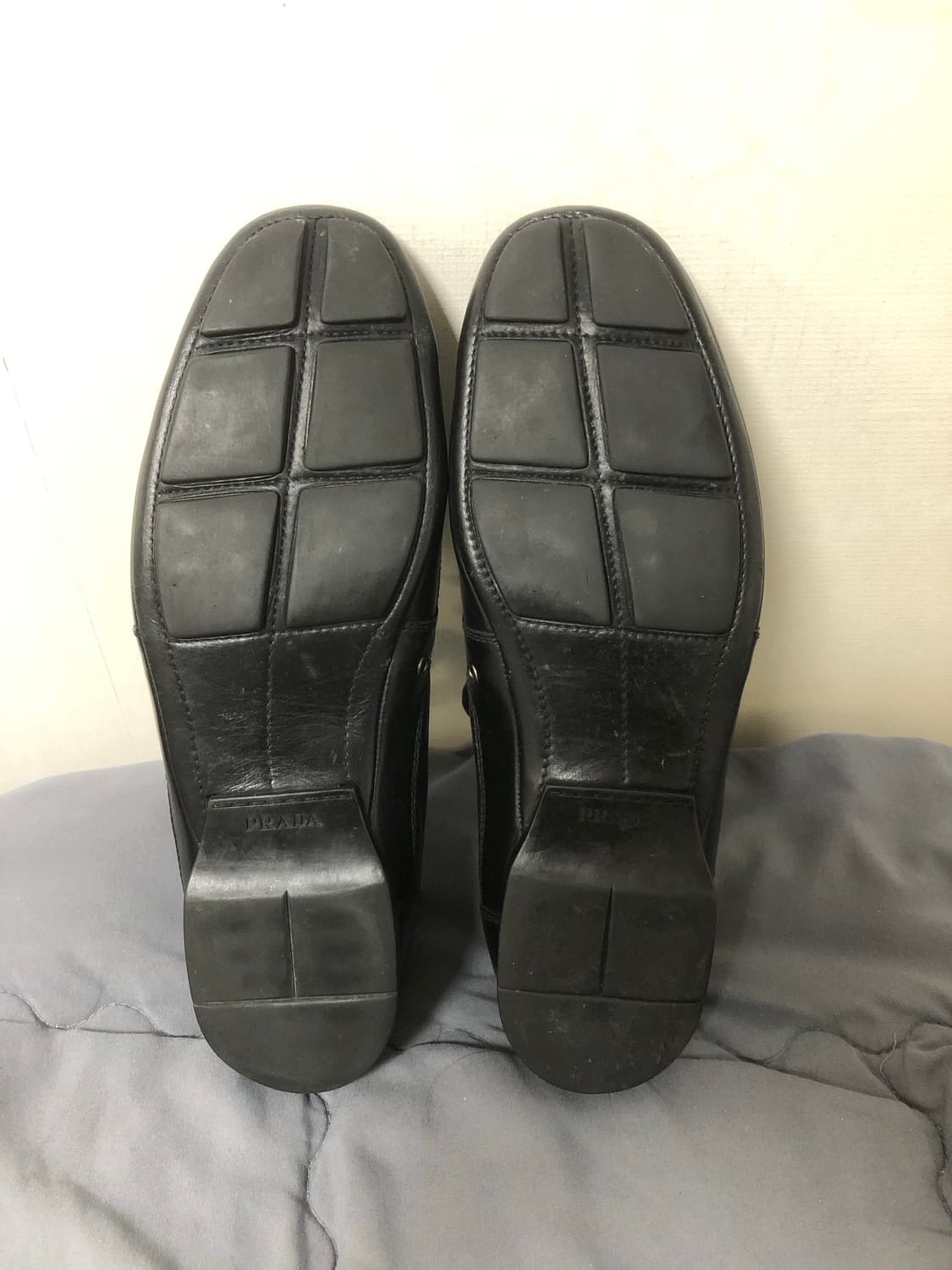 프라다 빈티지 레더 플랫 스니커즈 블랙 11 상품이미지6