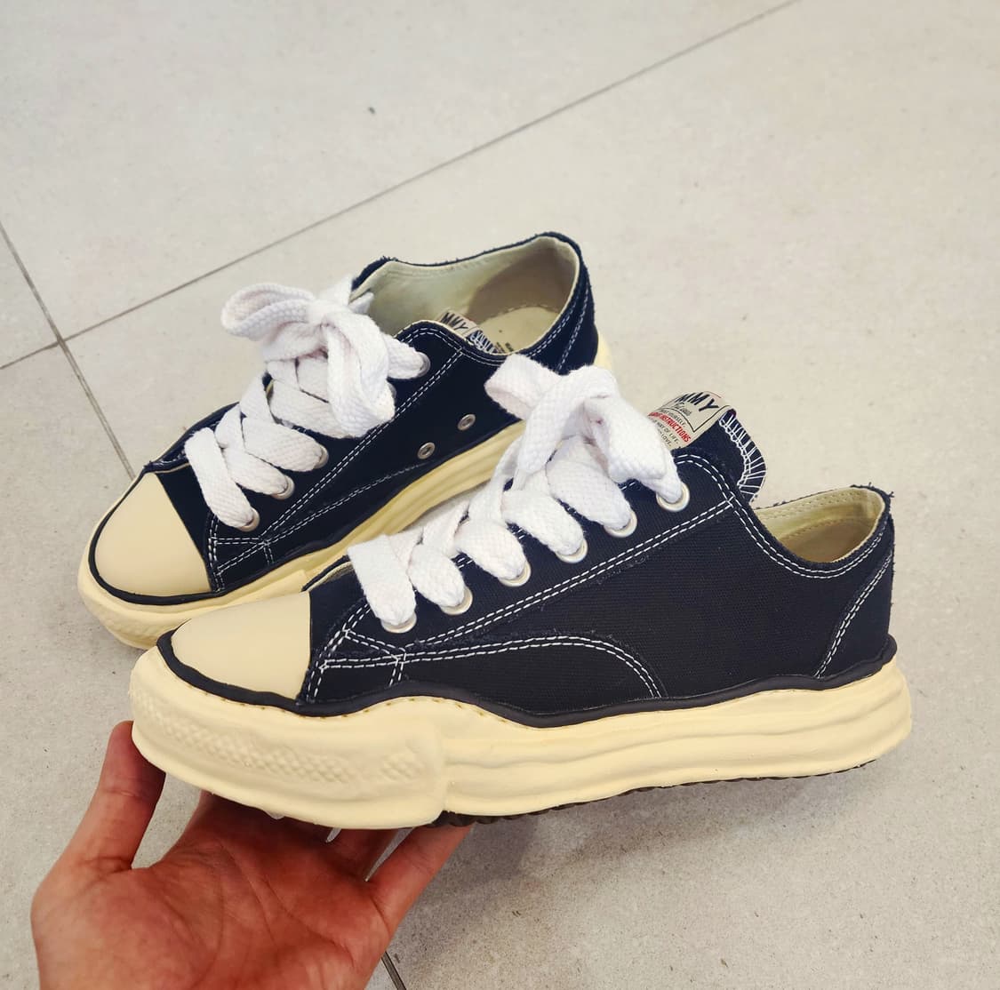 미하라 야스히로 41 사이즈 팔아요 상품이미지2