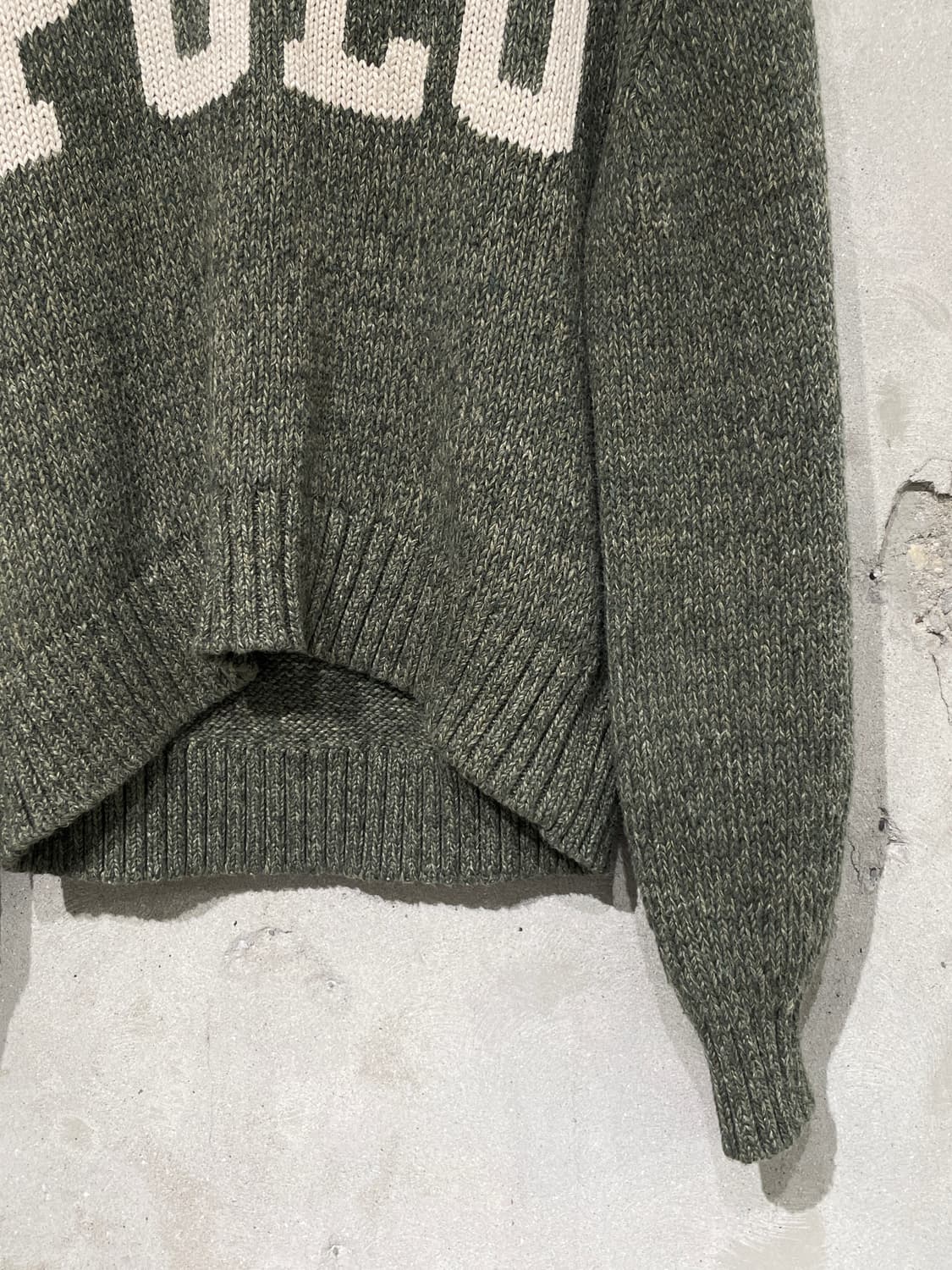 폴로 랄프로렌 모스 그린 이니셜 크루넥 스웨터 상품이미지5