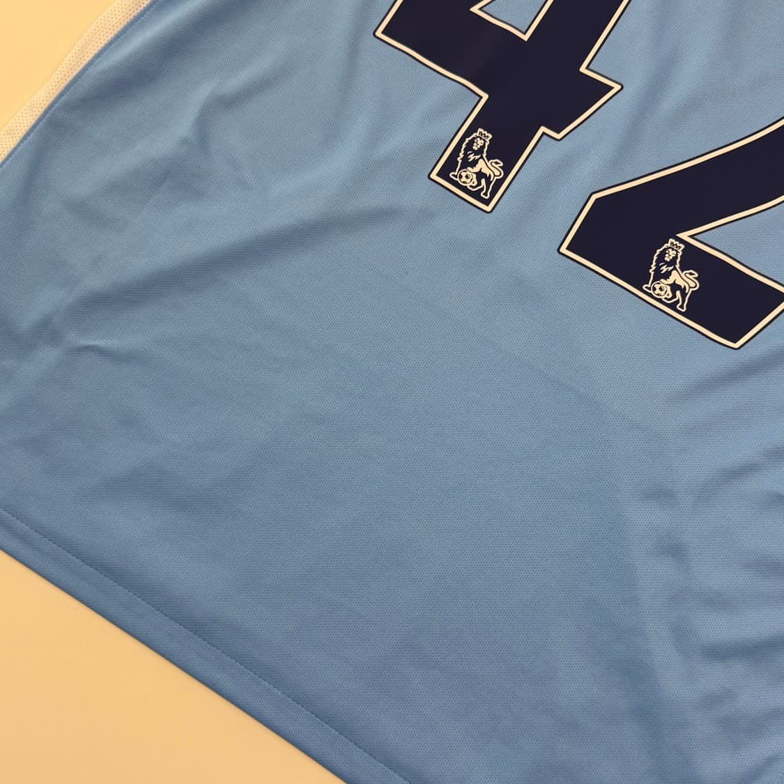 15-16 맨시티 홈 야야 투레 유니폼 상품이미지3