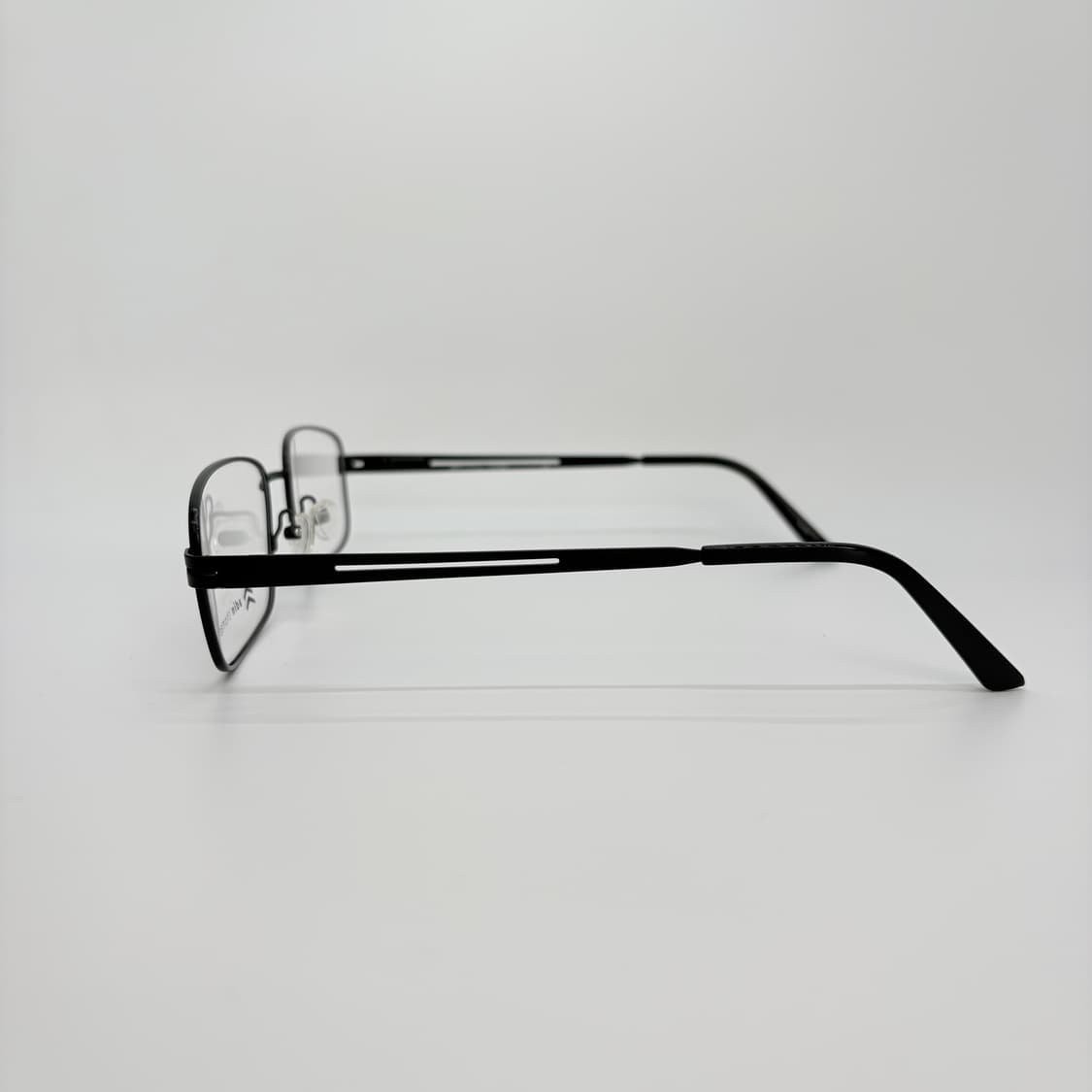 ADIN THOMAS 블랙 스퀘어 메탈테 상품이미지4