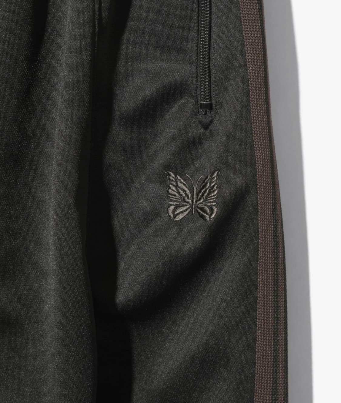 니들스 팩토리 HD트랙 팬츠 폴리 스무스 블랙 브라운 상품이미지2