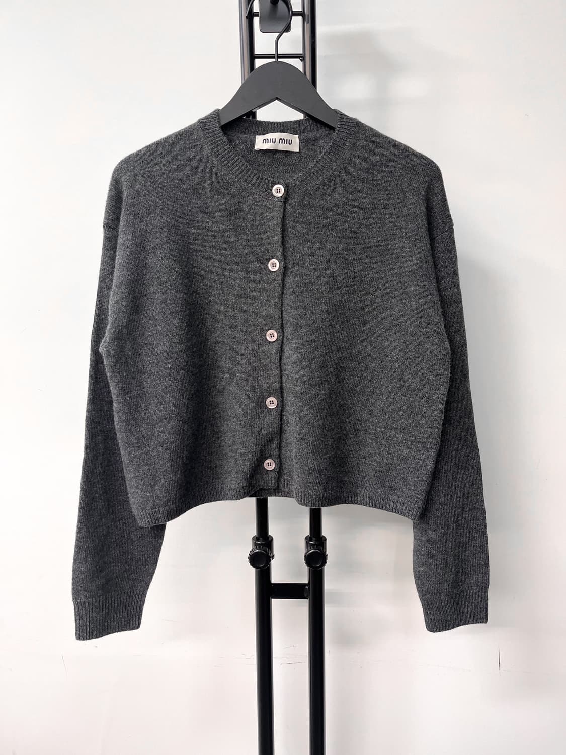 미우미우 24f/w 울 가디건 상품이미지1