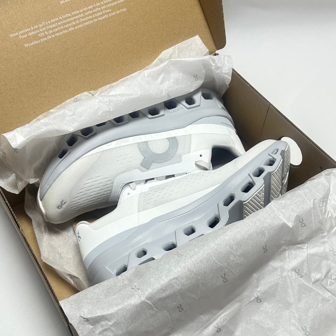 (260)온 러닝 클라우드몬스터 화이트 글레이시어 러닝화 새제품 상품이미지5