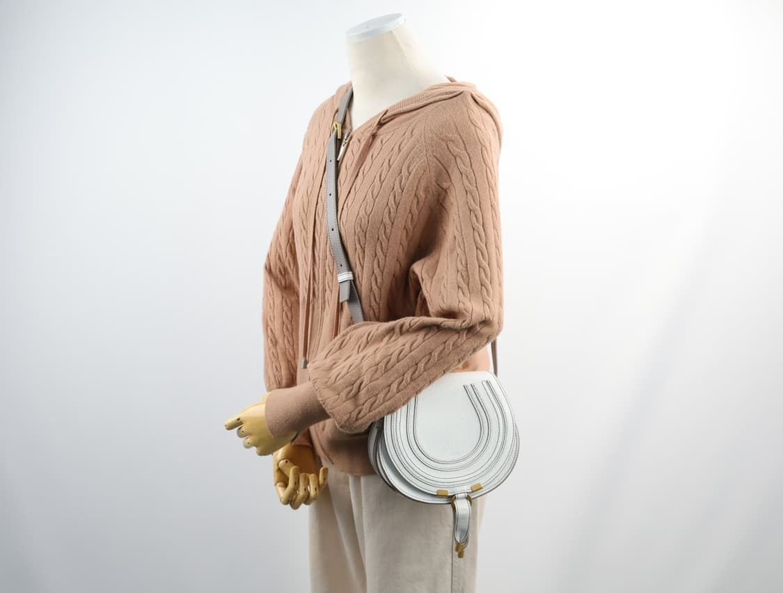 끌로에 송아지 가죽 마르씨 새들백 크리스탈 화이트 S 스몰 상품이미지10