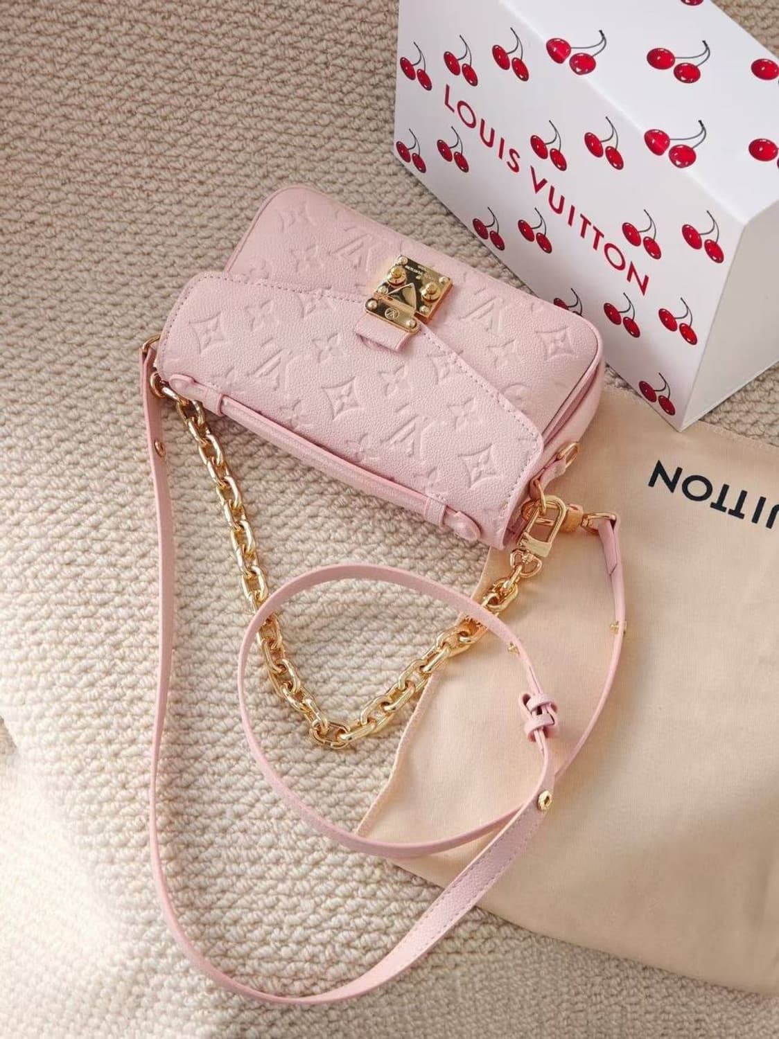 루이비통(Louis Vuitton) 포쉐트 메티스 이스트 웨스트 백 상품이미지3