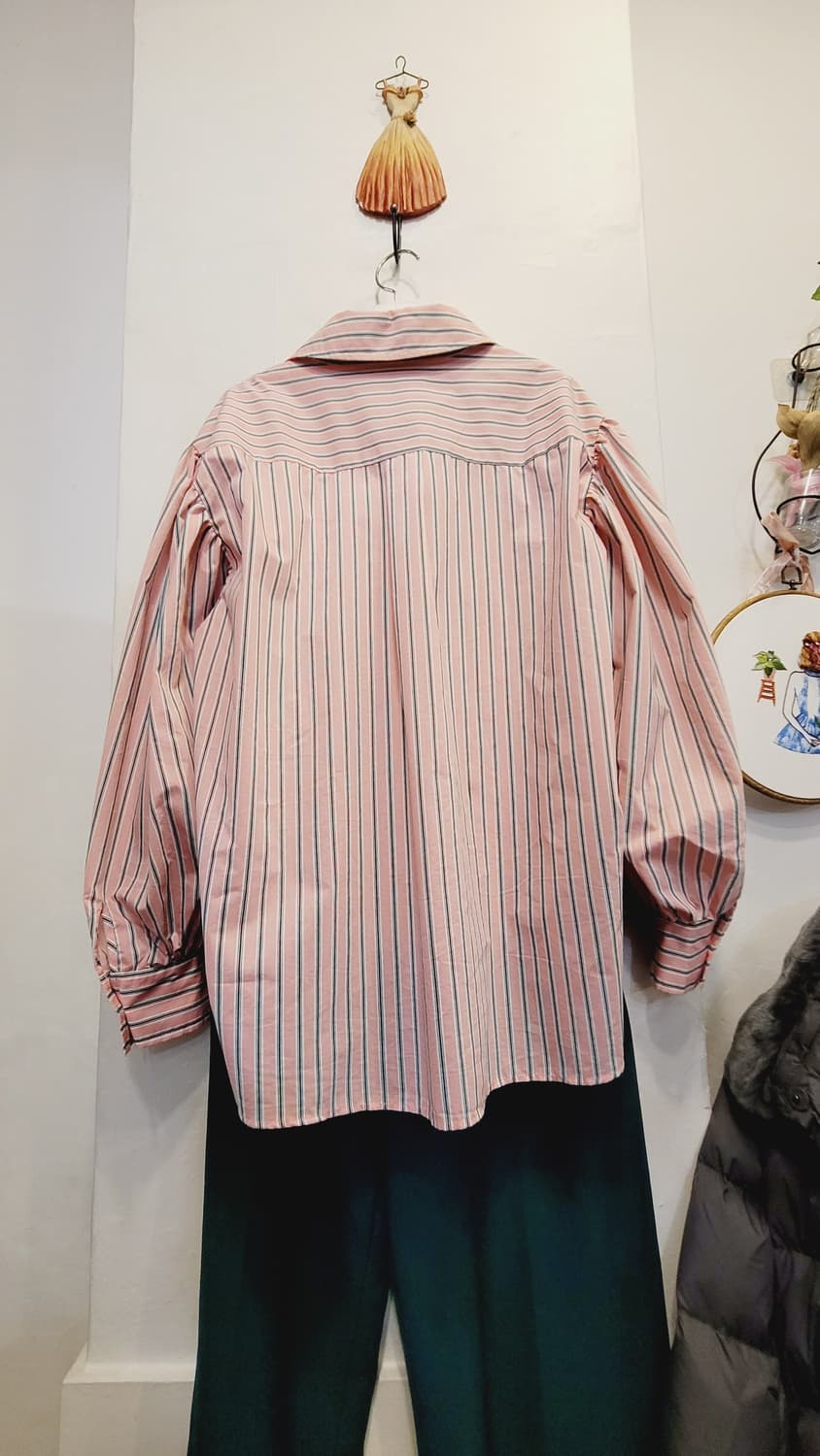 루즈핏 벌룬 스트라이프 셔츠 상품이미지5