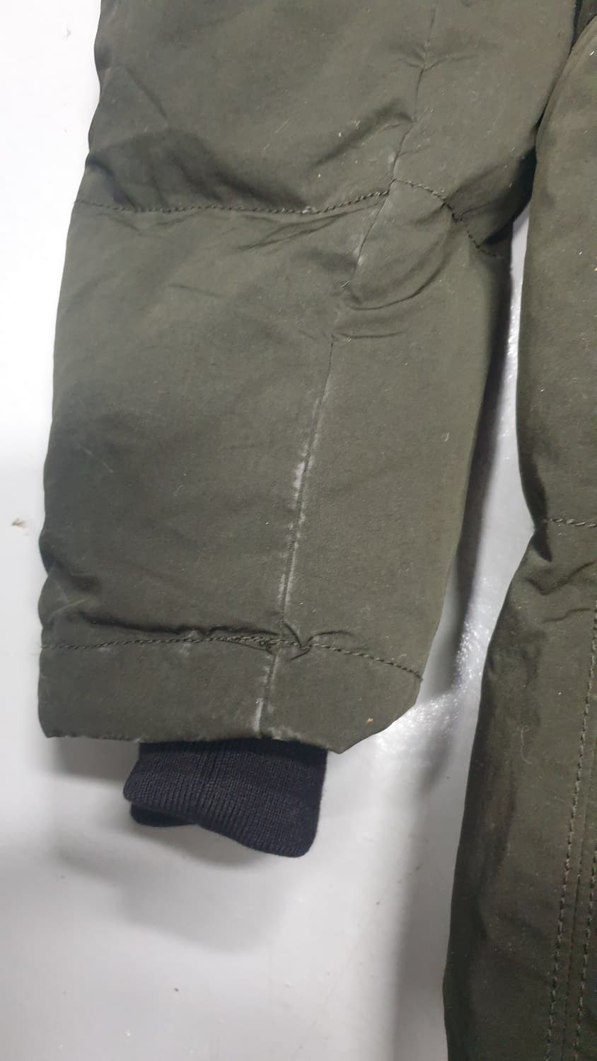 C.P. Company  렌즈 카키 패딩100 상품이미지6