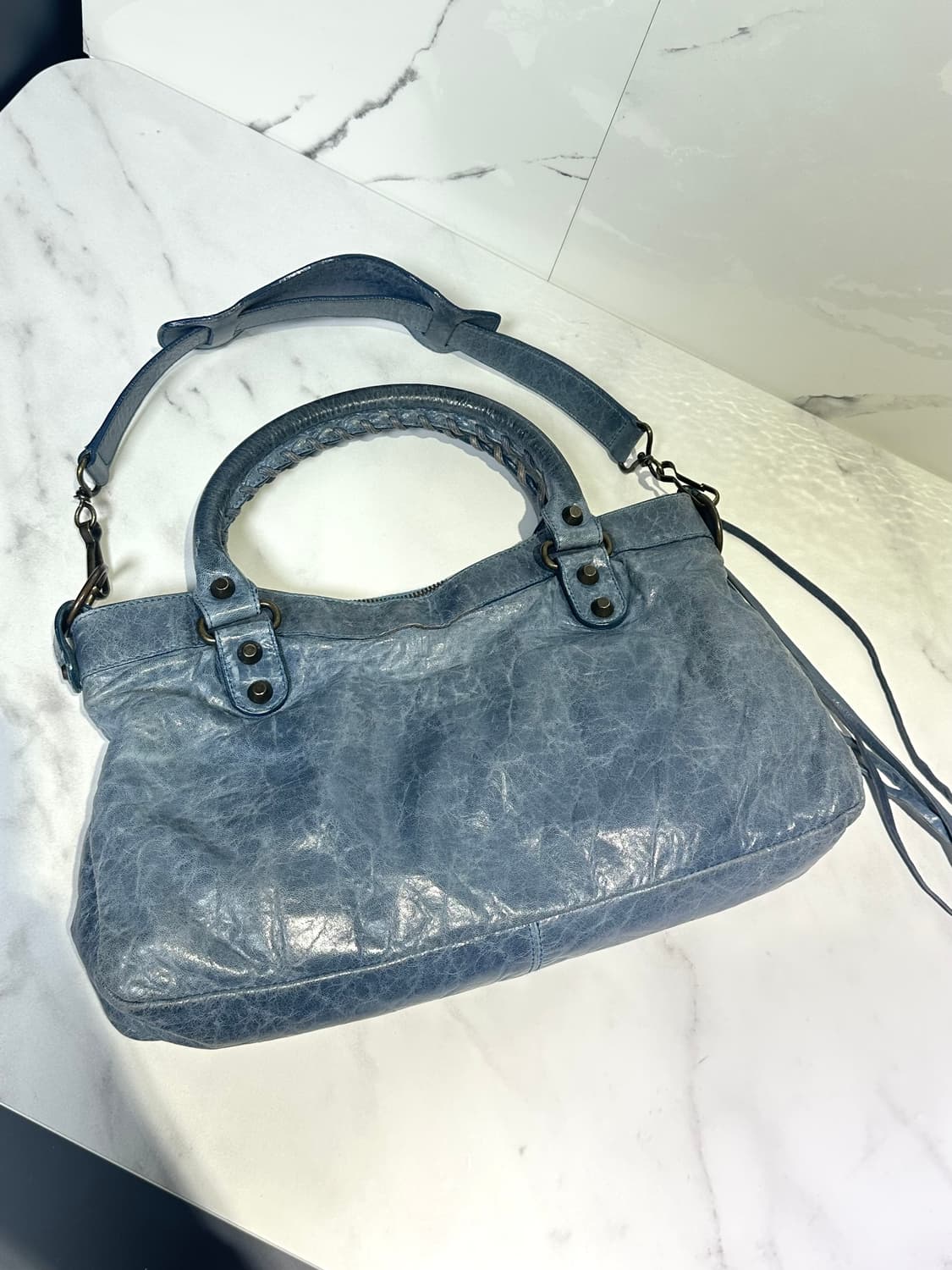 [A 정품] 발렌시아가 시티 모터백 퍼스트 블루 상품이미지6