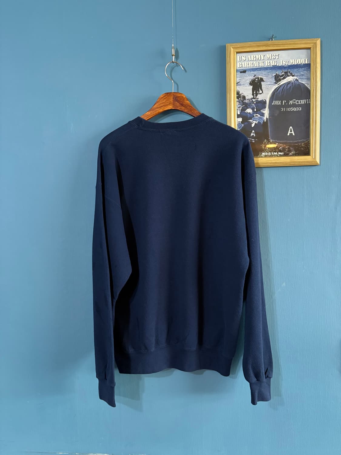 90's U.S Navy Soffee Sweatshirt. 상품이미지8