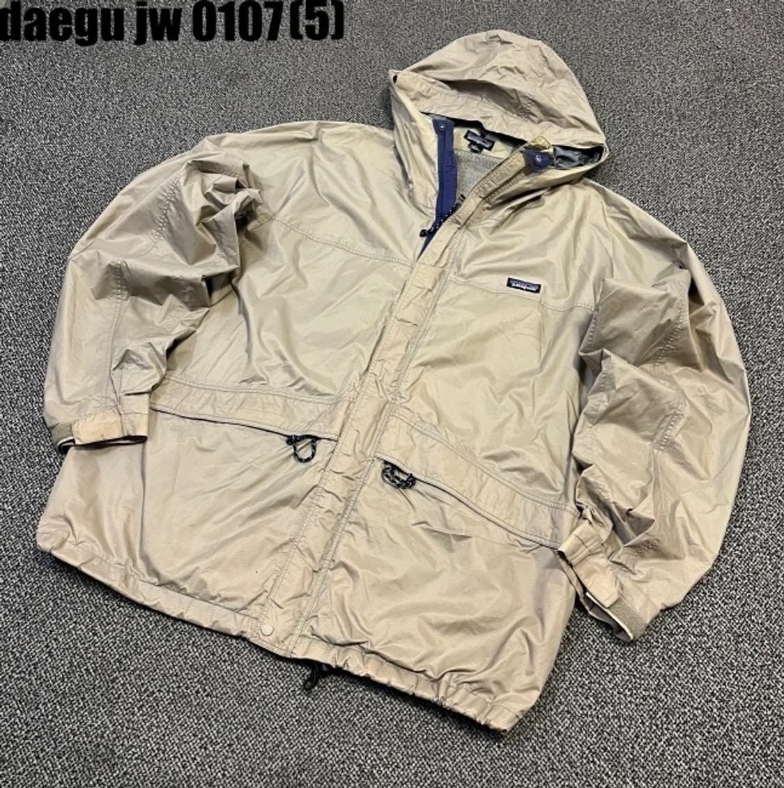 파타고니아 바람막이  상품이미지1