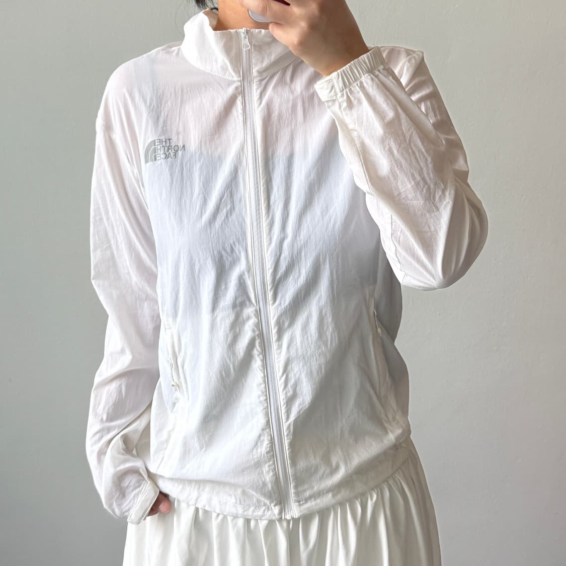 [M] 노스페이스 화이트 바람막이 상품이미지2