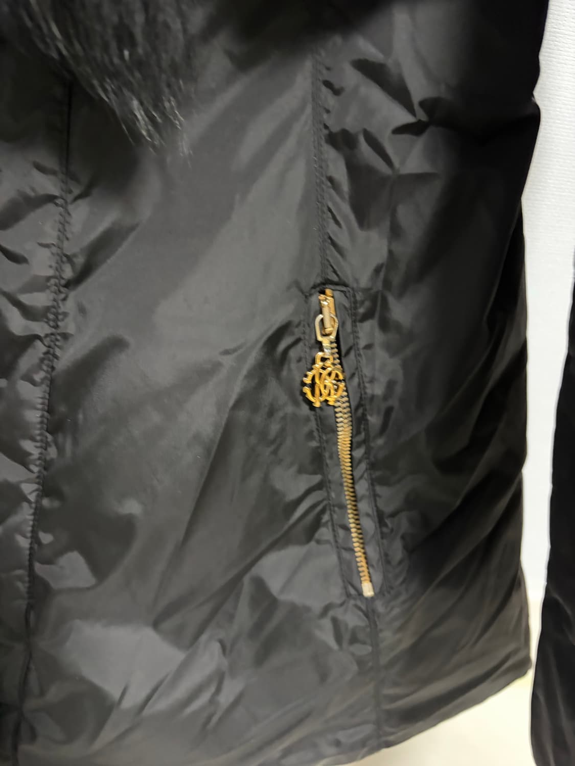 [남들과는 다르달까요..] 로베르토 카발리 하이넥 퍼 패딩 상품이미지3