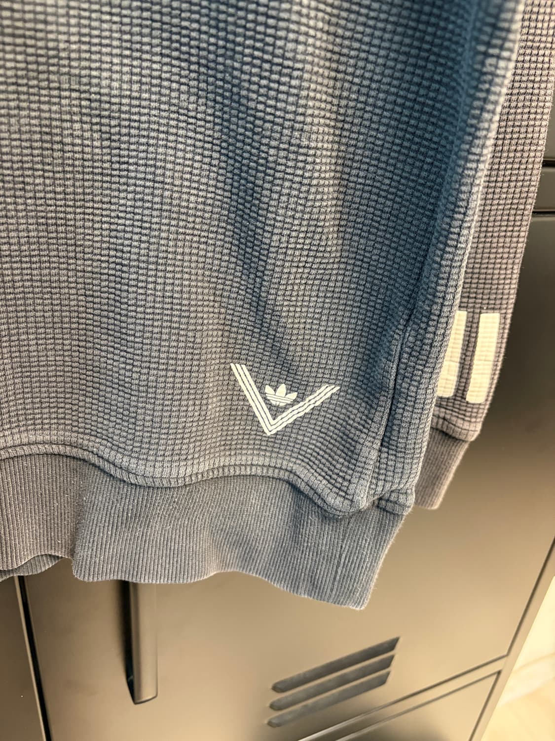 아디다스 화이티마운티니어링 와플 티셔츠 상품이미지4