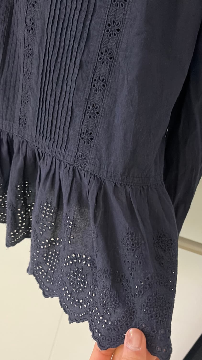 빔즈보이 네이비 레이스 블라우스44,55 정품 상품이미지3