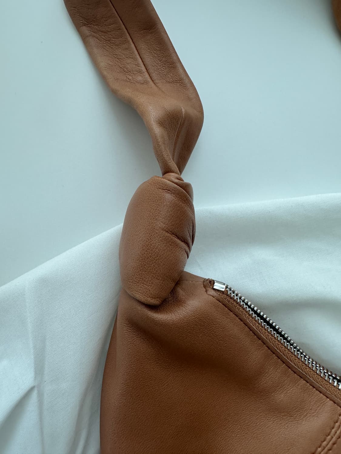 르메르 범백 크루아상 스몰 상품이미지8