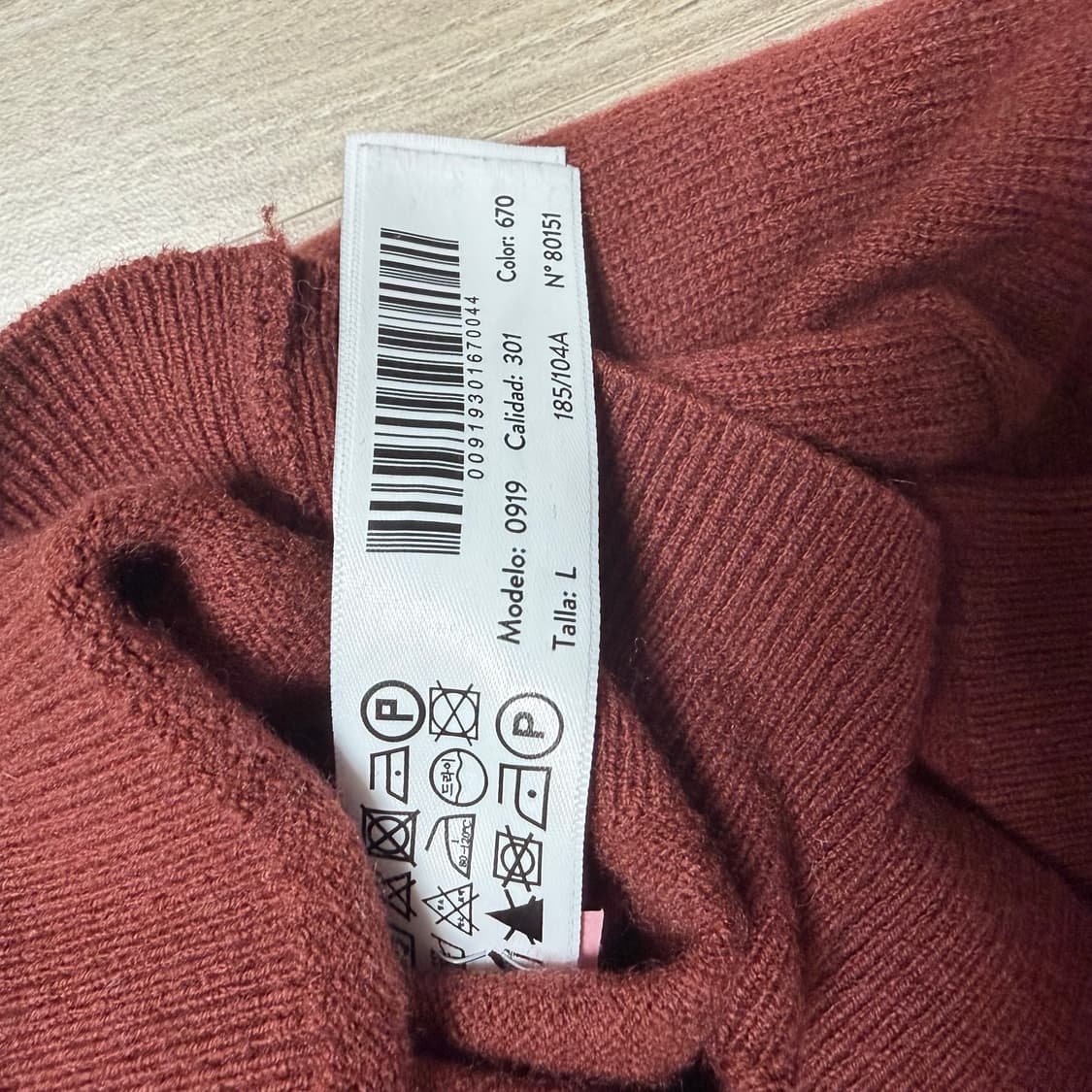 마시모두띠 울캐시미어 V넥 니트 상품이미지4