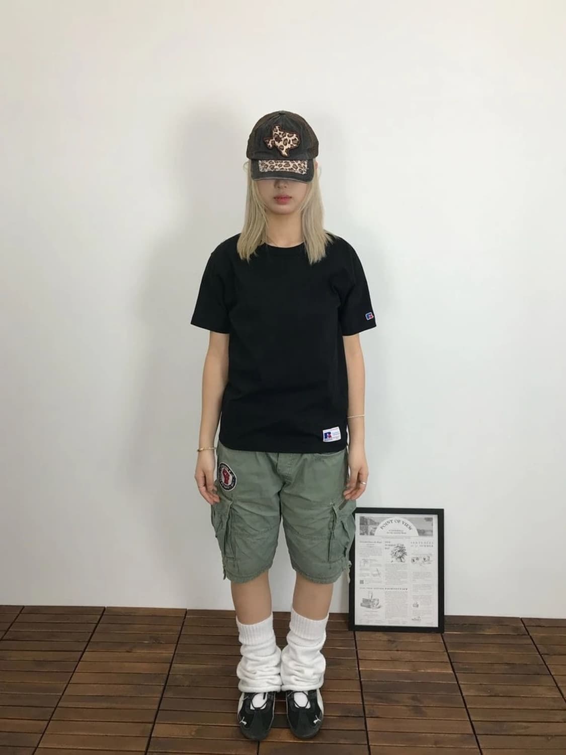 Russell Athletic Black Patch Tee 상품이미지1