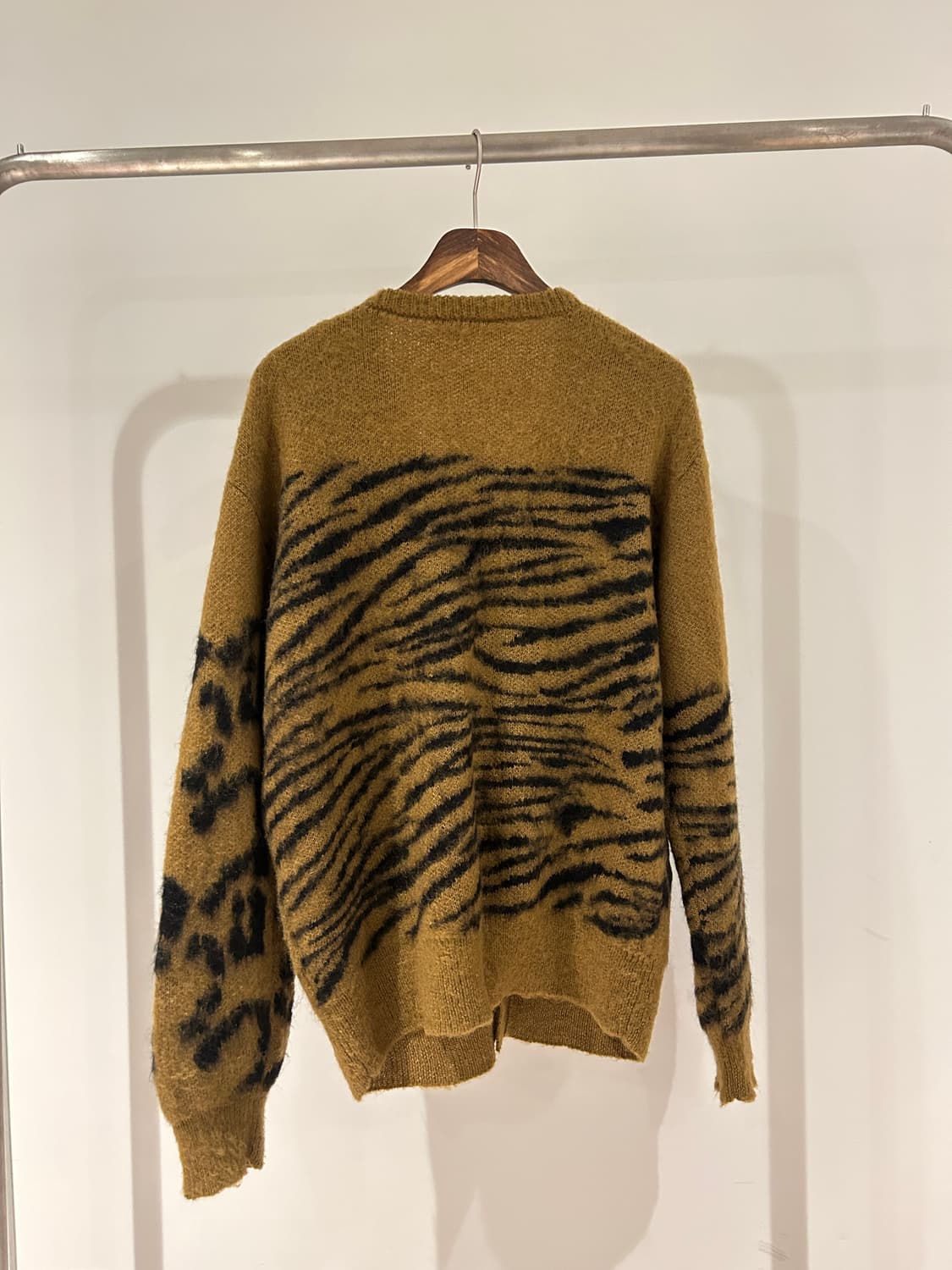 Toga Leopard Wool Cardigan 상품이미지5