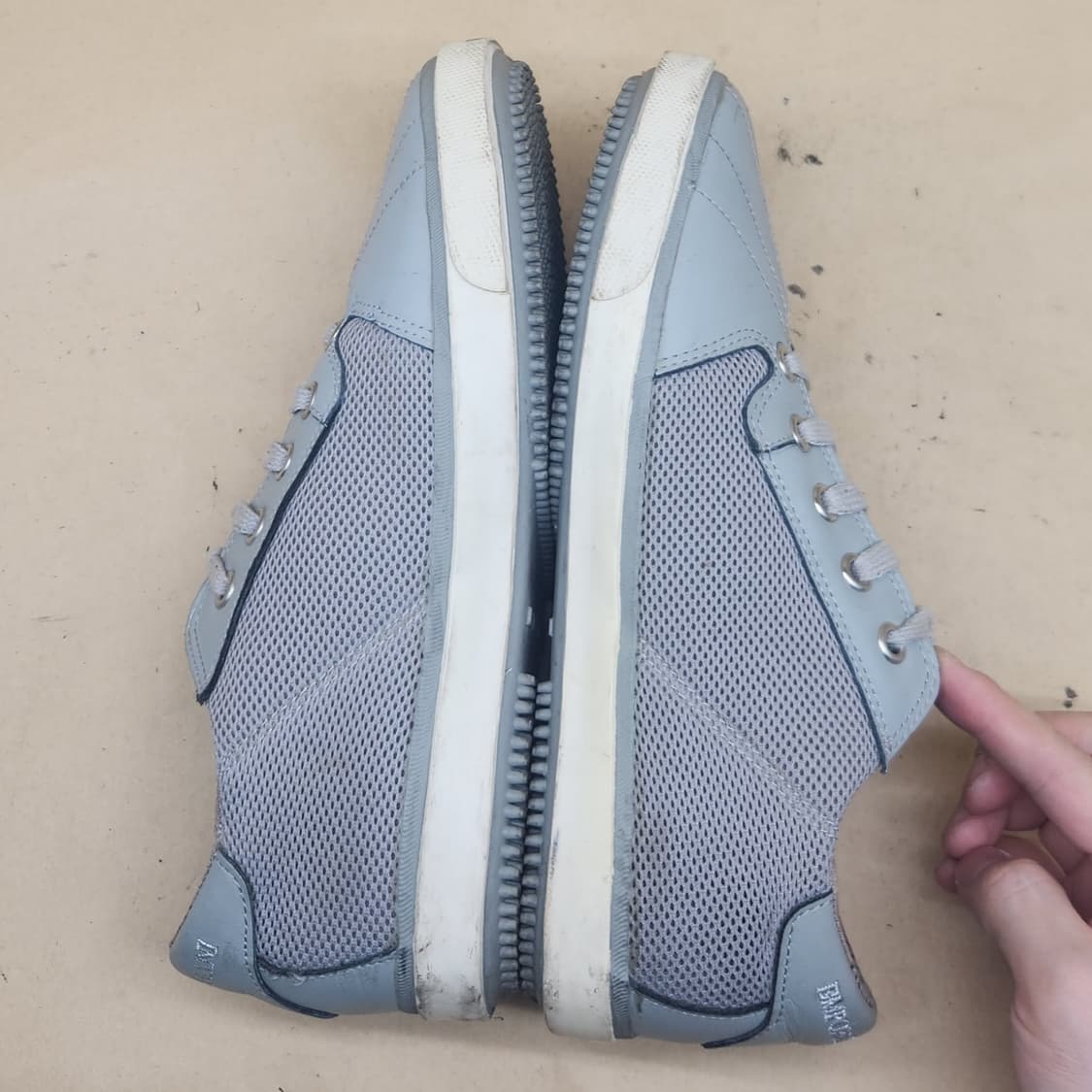 엠포리오아르마니 남성스니커즈41 260 상품이미지5