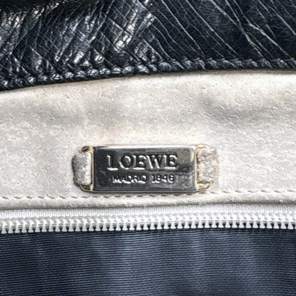 로에베 오스트리치 레더 토트백 상품이미지9