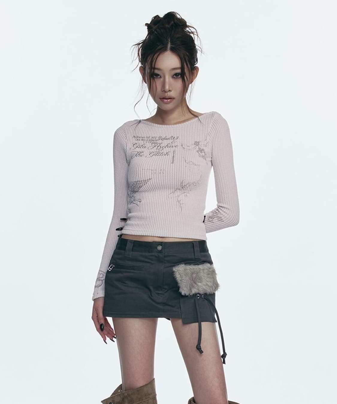 길라아카이브 타투 그래픽 니트 베이비 핑크 상품이미지2