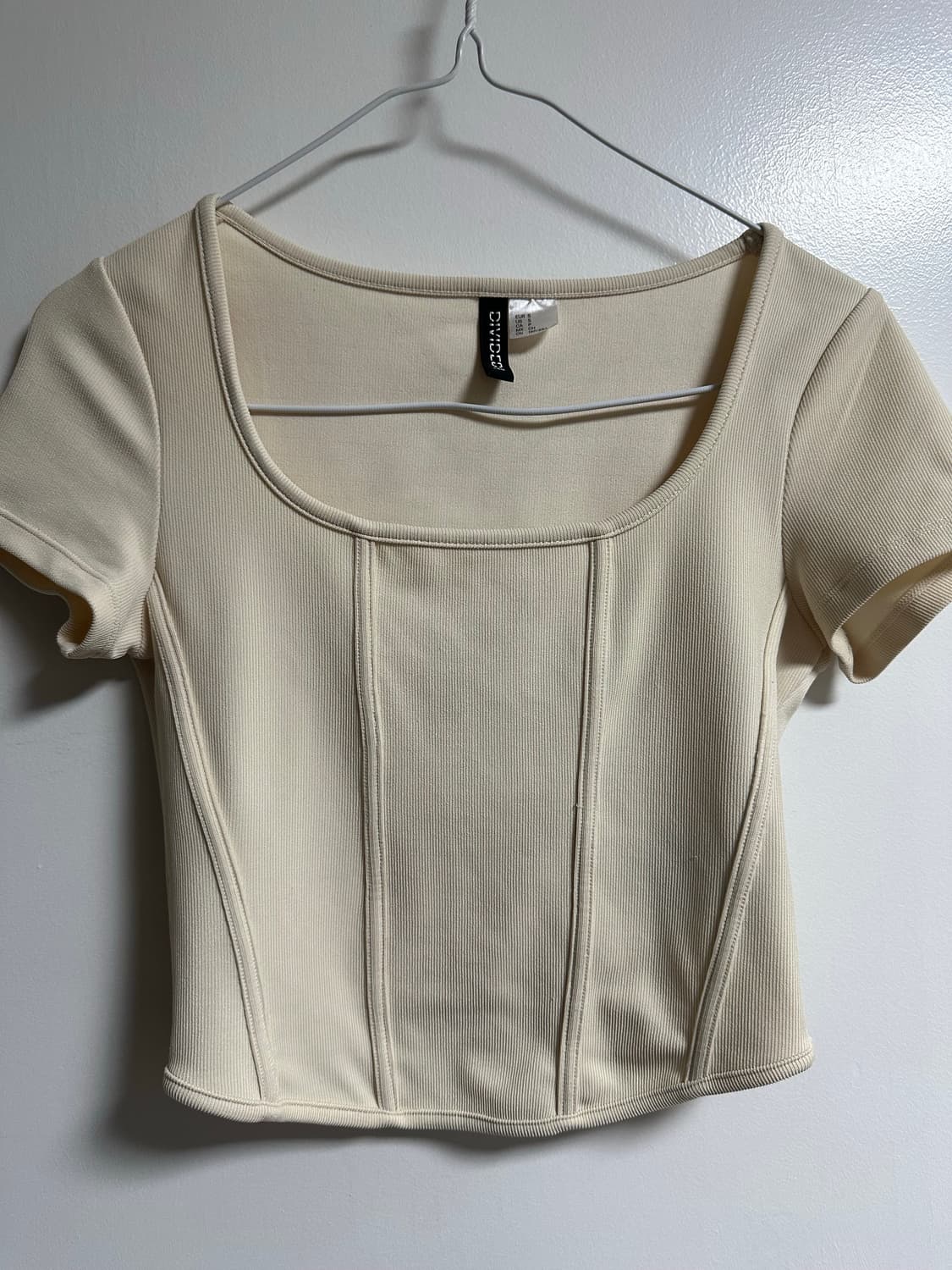 H&M 반팔티 상품이미지1