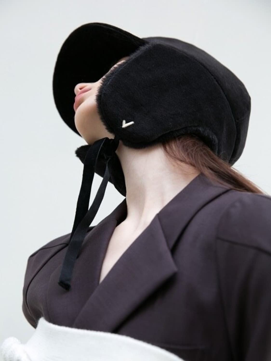 어썸니즈 트래퍼 캡 상품이미지1