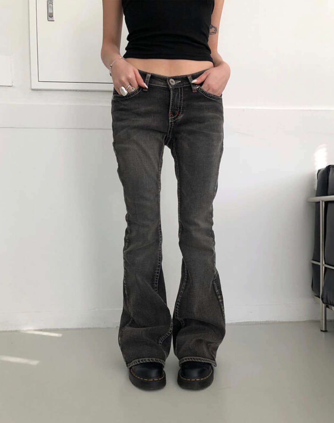 이이알하우스 스너그 로우 부츠컷 팬츠 이이알하우스 부츠컷팬츠 상품이미지1