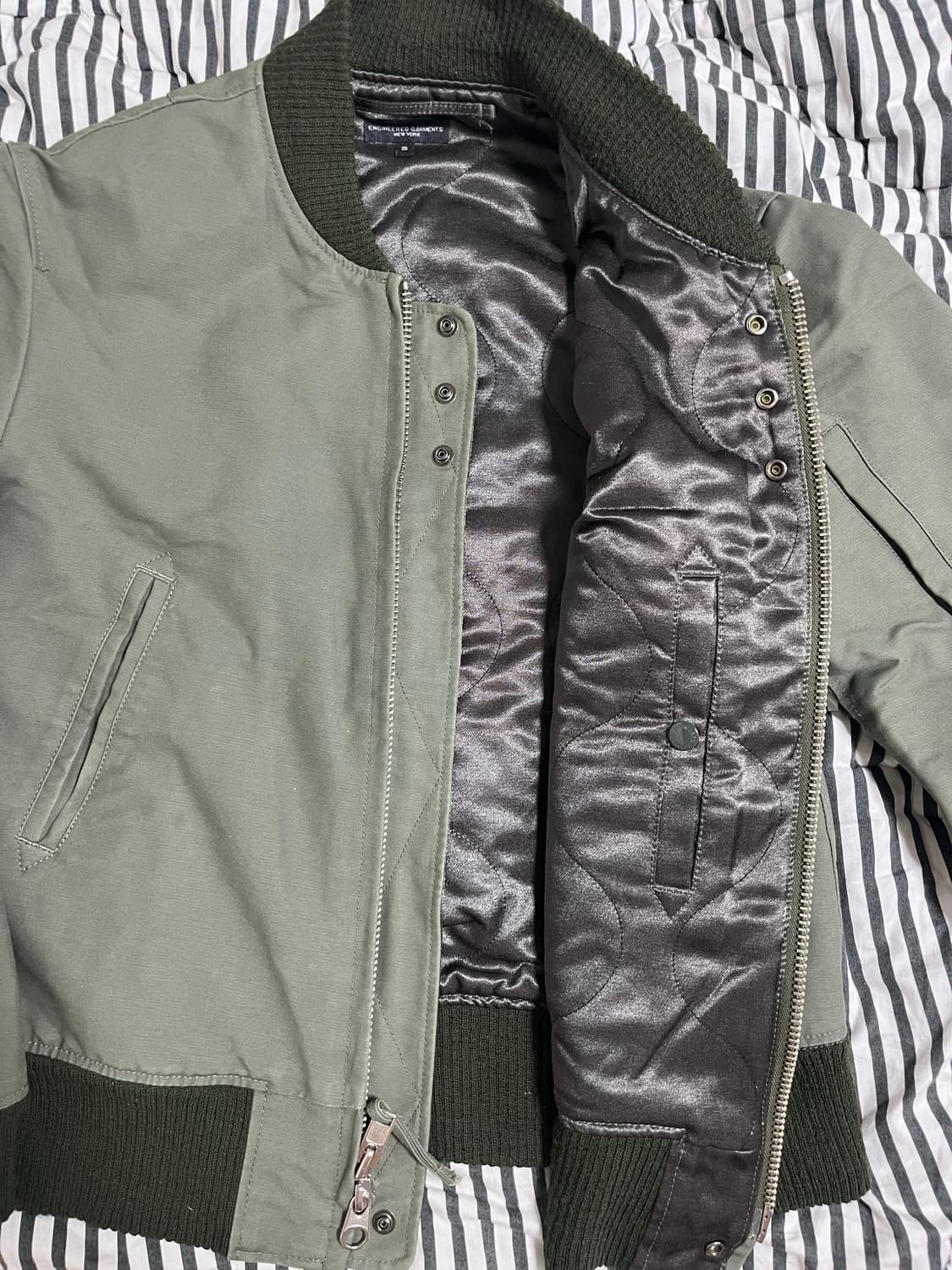 엔지니어드 가먼츠 에비에이터 자켓 ma-1 올리브 상품이미지5