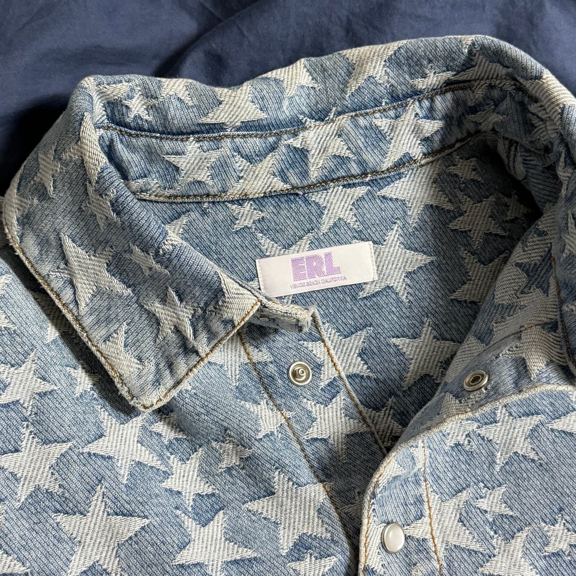 (M) ERL 이알엘 스타 패턴 데님 셔츠 상품이미지8