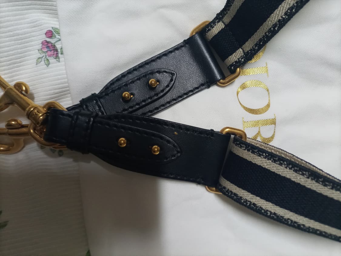 정품 디올 스트랩 가방끈조절 상품이미지6