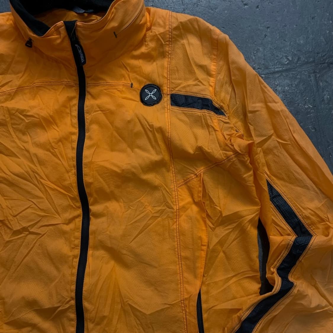 95 몬츄라 경량 바람막이 상품이미지2