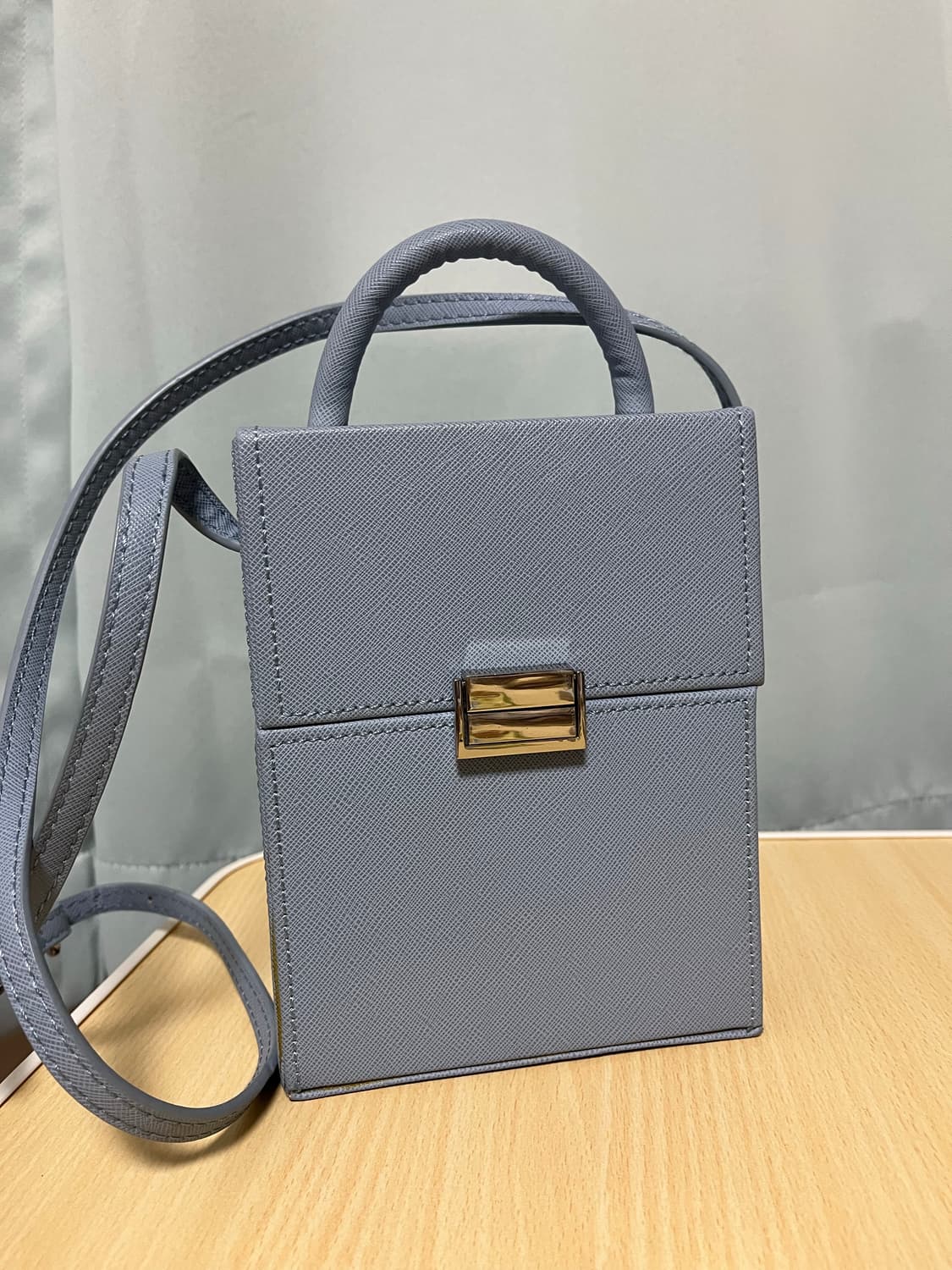 zara 블루 사각 크로스백 상품이미지1