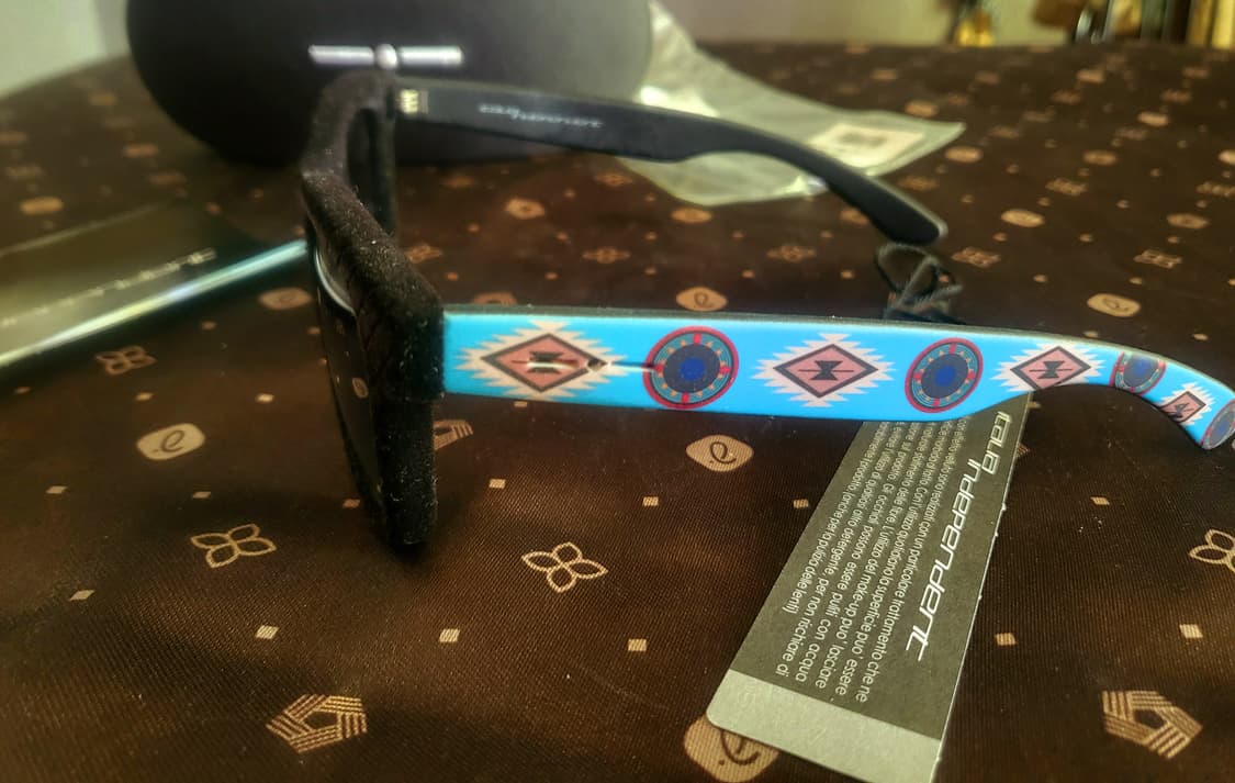 [미착용 새상품]* INDEPENDENT  블랙벨벳 선글라스* 상품이미지3