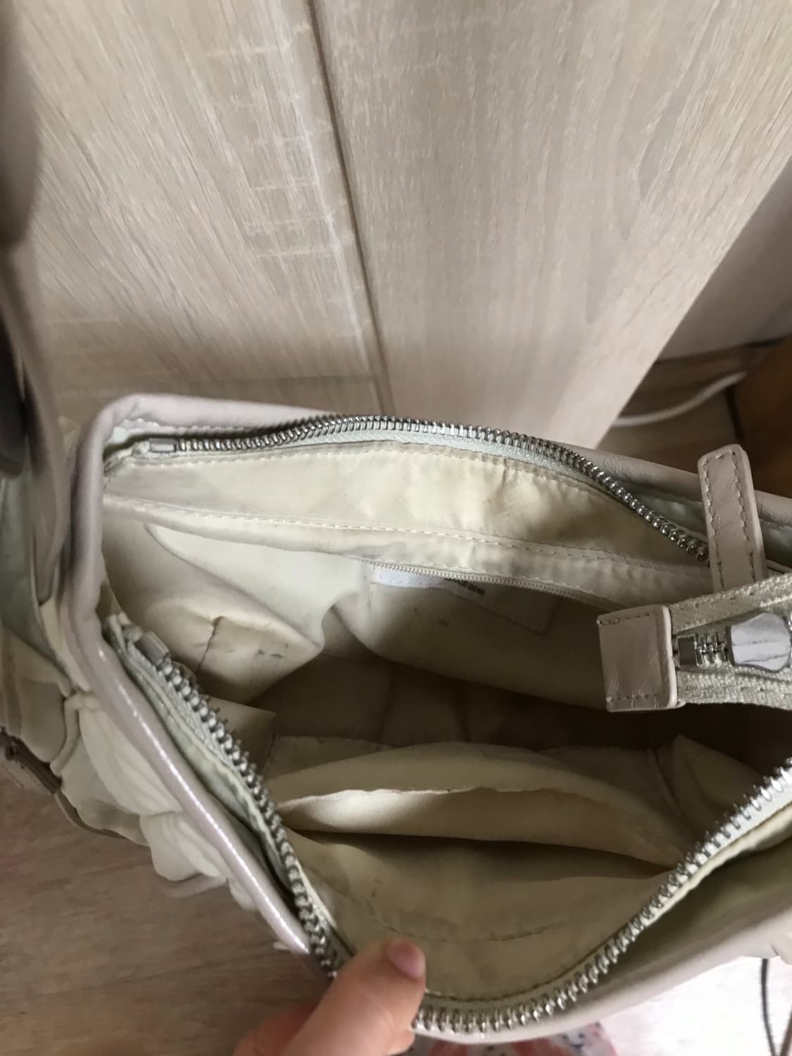 마뗑킴 마들렌 라운드 숄더백 베이지 상품이미지8