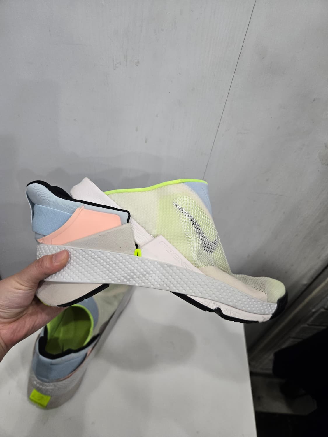 사이즈285)) NIKE 나이키 고 플라이이즈 신발! 신고 벗기 편해요~ 상품이미지5