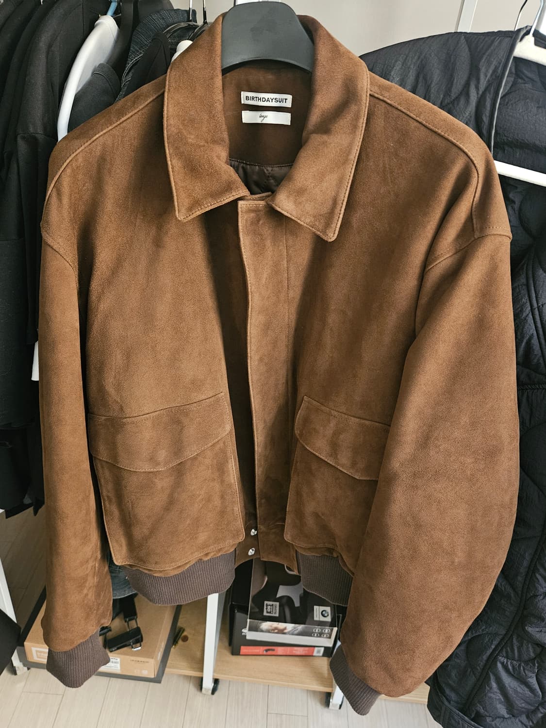 벌스데이수트 a2 스웨이드 L팝니다 상품이미지4