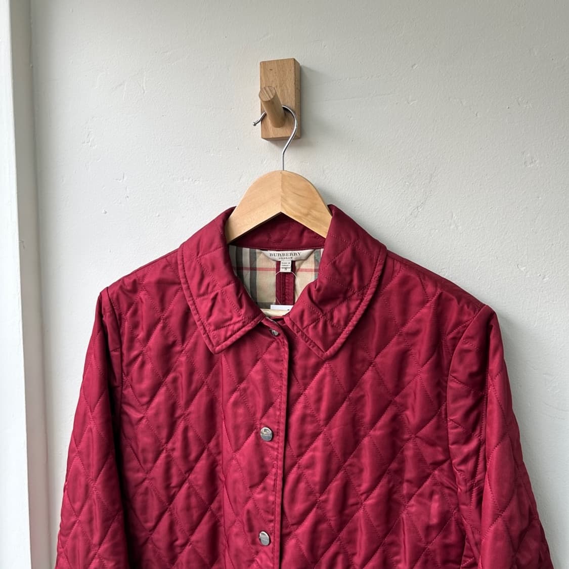 16423 - 버버리 버건디 퀄팅 자켓 상품이미지1