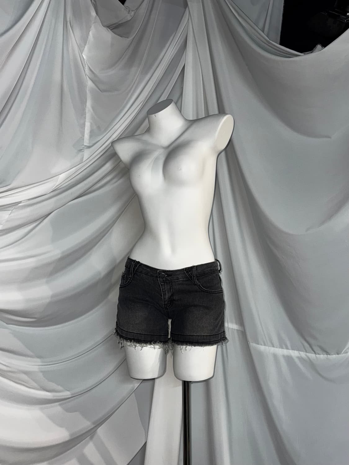 Jack rose잭로즈 무채색 데일리펑크 해골자수 벨벳집업 코디세트 상품이미지2