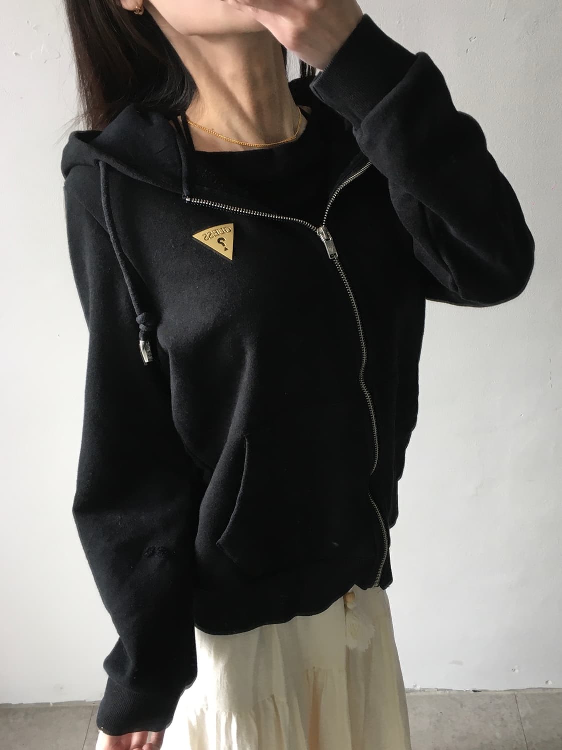 게스 가슴로고 후드집업 상품이미지2