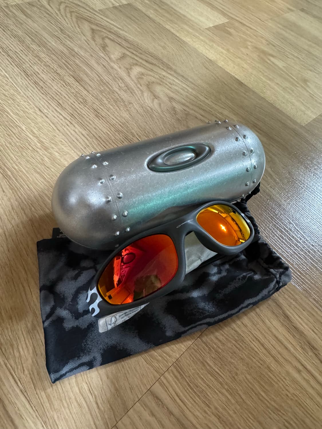 브레인데드 오클리 한정판 (미사용) 새제품 당일 배송 상품이미지1