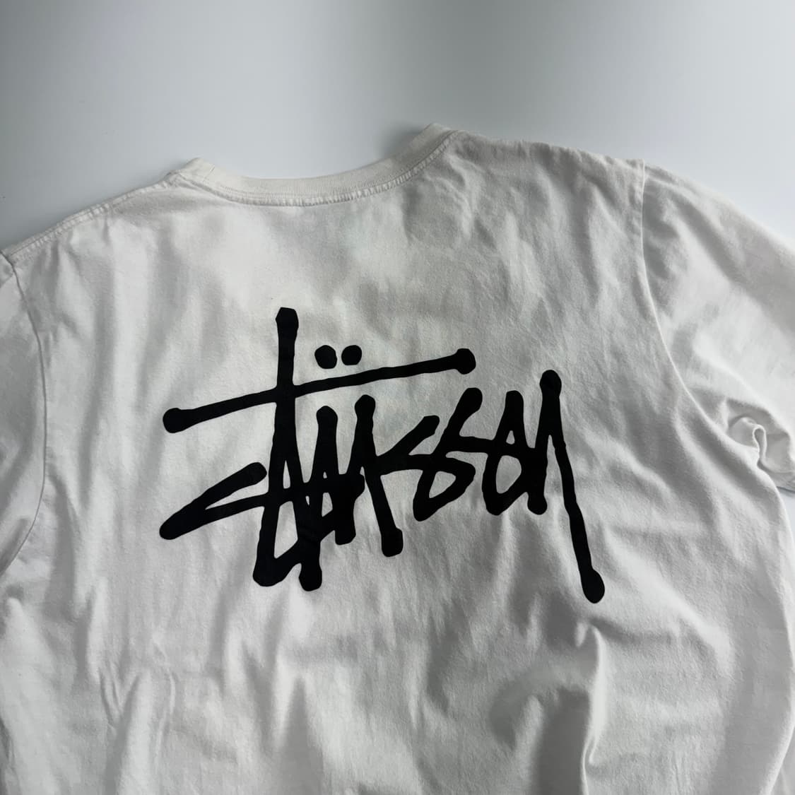 Stussy 스투시 백 블랙 로고 화이트 반팔 상품이미지6