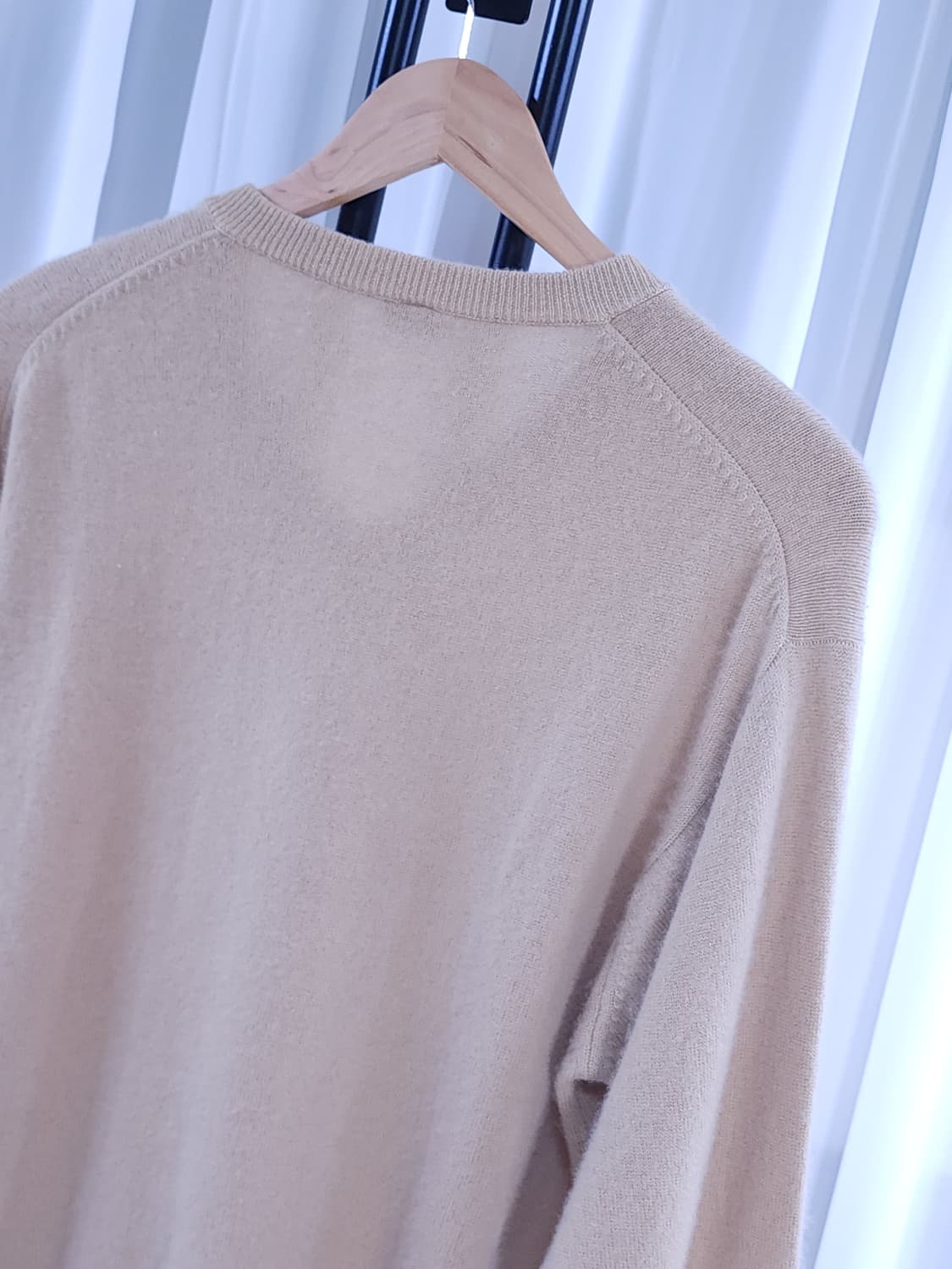 캐시미어100% 브이넥니트 상품이미지4